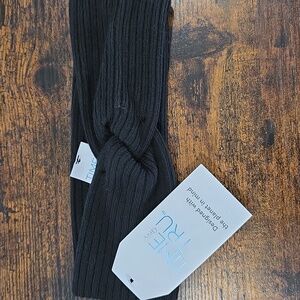 NWT Black Twisted Headband